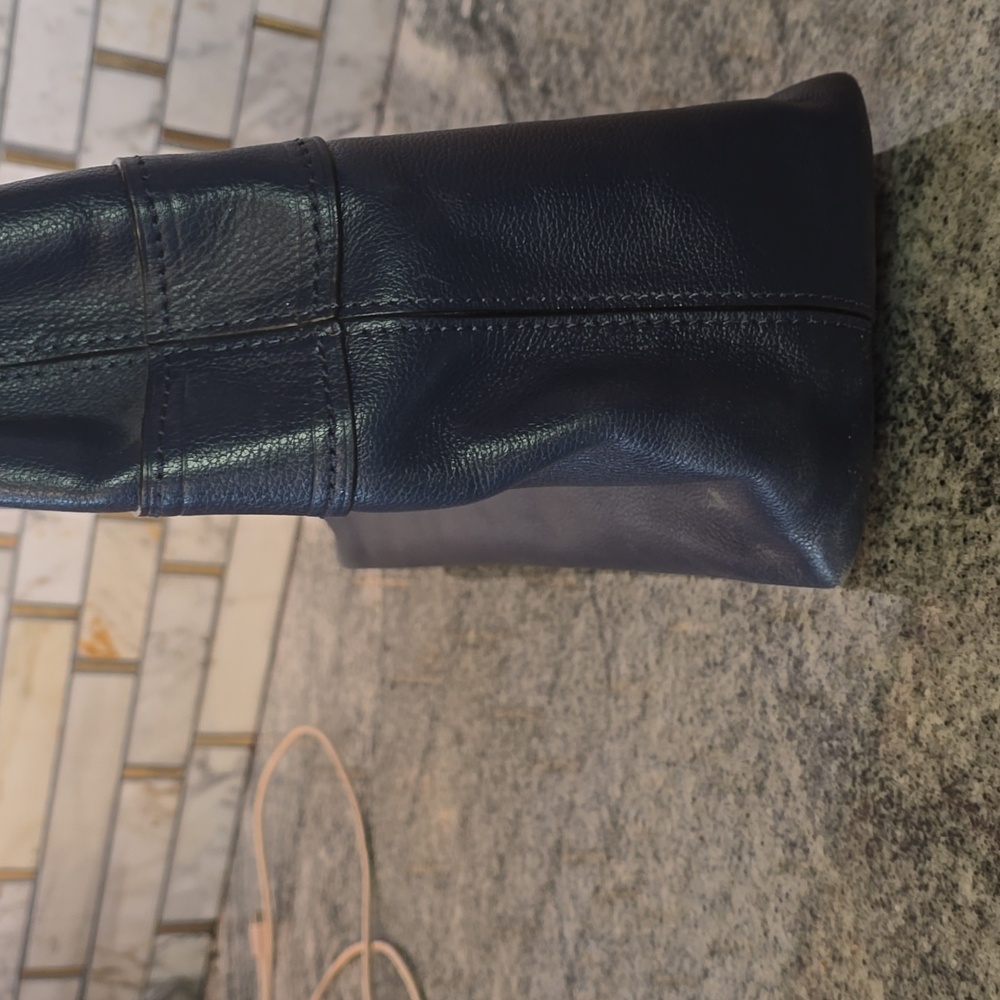 Clearance Kate Spade Navy Blue Leather Bow Tote - Picture 9 of 11
